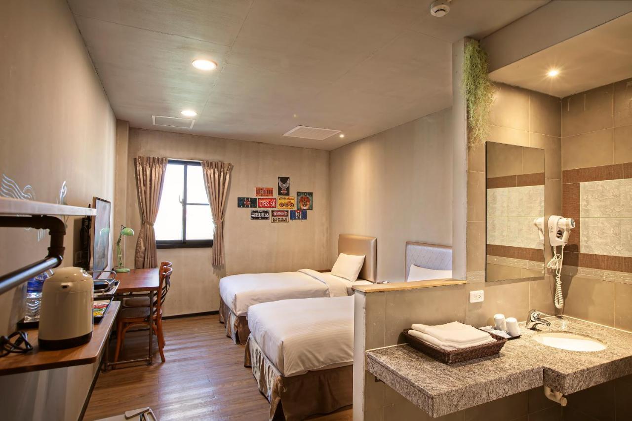 Tourism Inn Tainan Exteriör bild