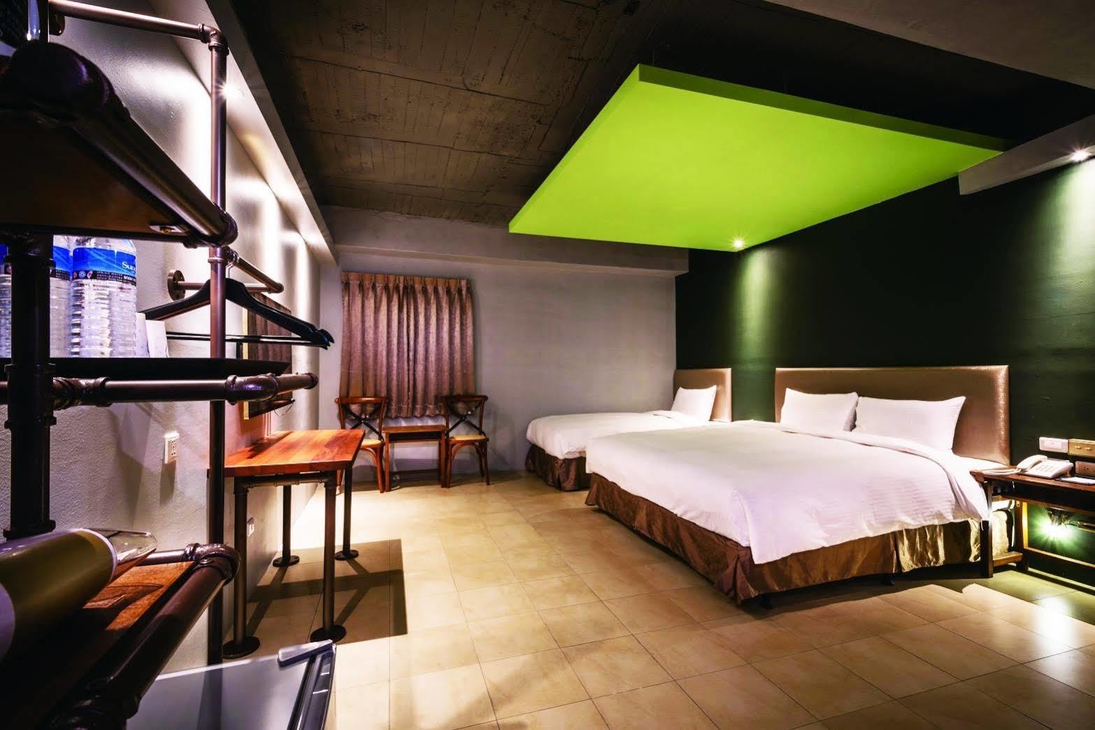 Tourism Inn Tainan Exteriör bild